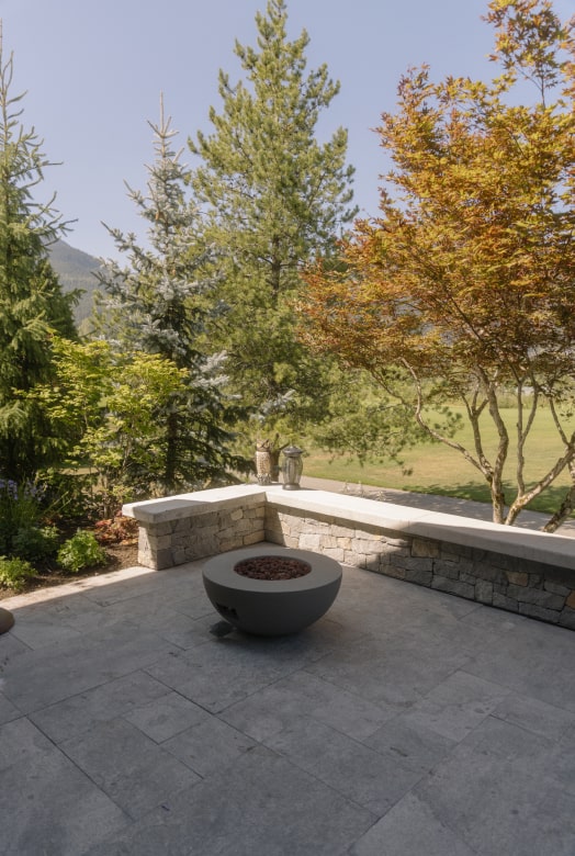 Firepit patio daytime mountain view